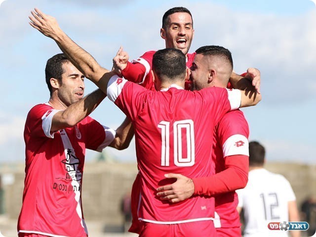 שחקני מגדל העמק חוגגים (וואסים מווואסי)